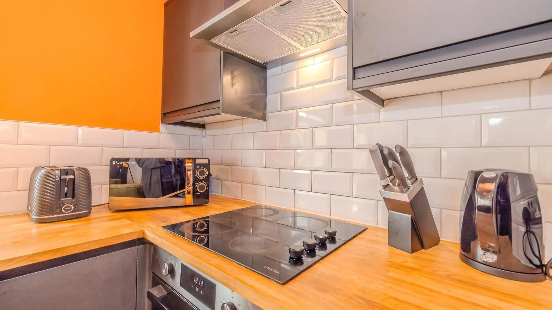 Chic 2 Bedroom Apartment Sleeps 7 Plus Free Parking In Church Road Brighton United Kingdom